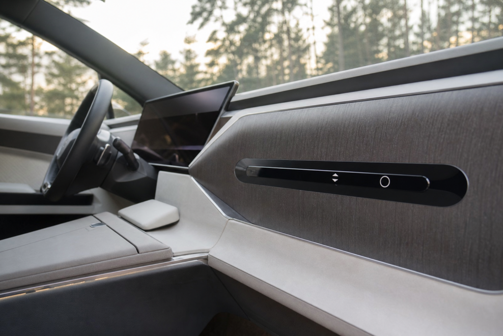 „Antolin“ ir „UltraSense“ suvienijo jėgas automobilio salono HMI srityje